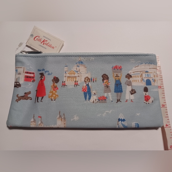 Cath Kidston Travel Wallet - Picture 15 of 15
